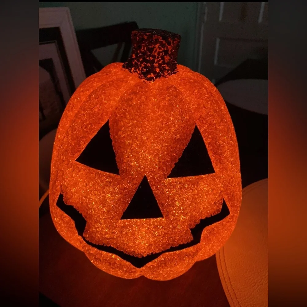 Vintage Halloween Light Up Pumpkin Jack O Lantern Melted Plastic Popcorn 9” Tall